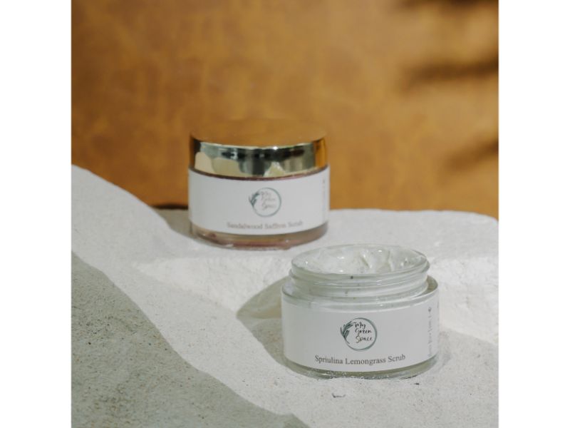Moringa Cardamom Scrub - UNISEX