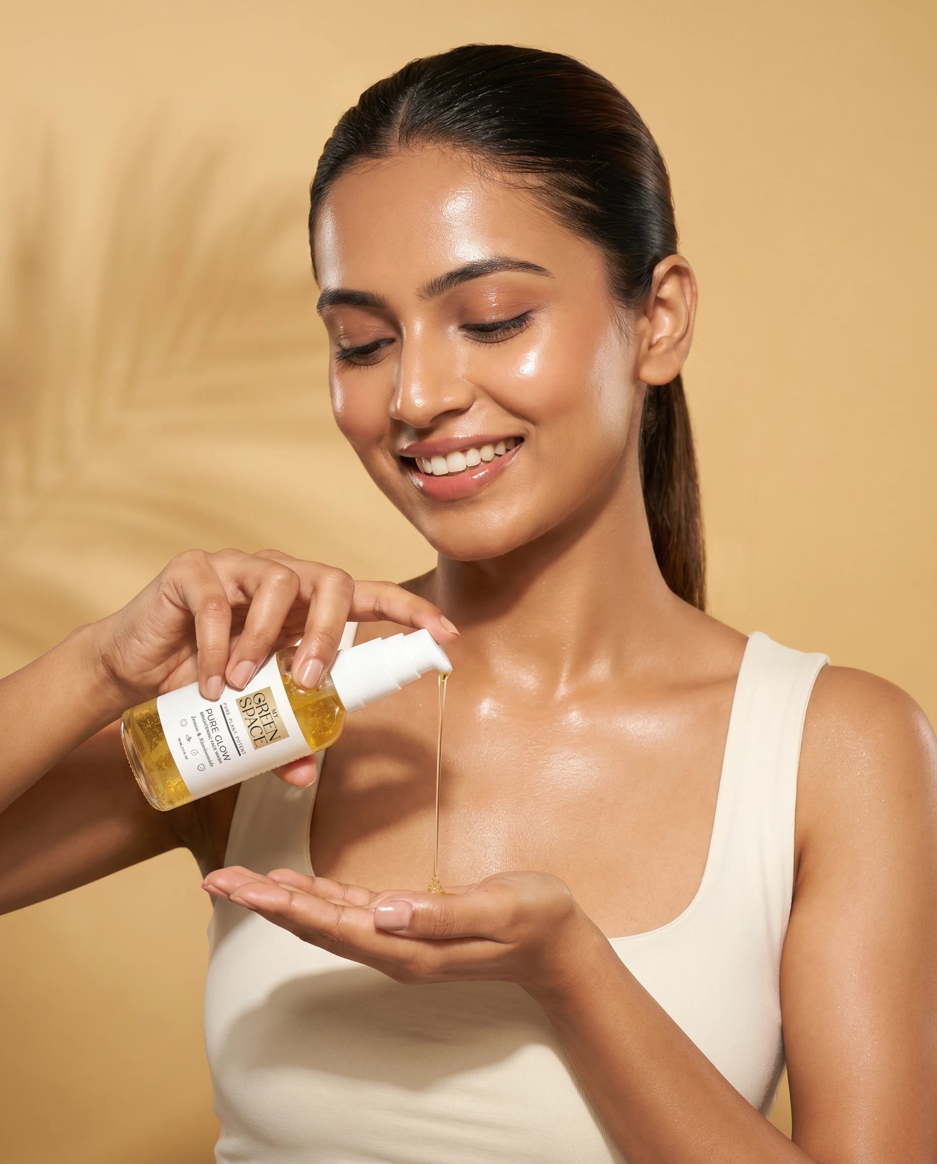 Pure Glow Face Wash